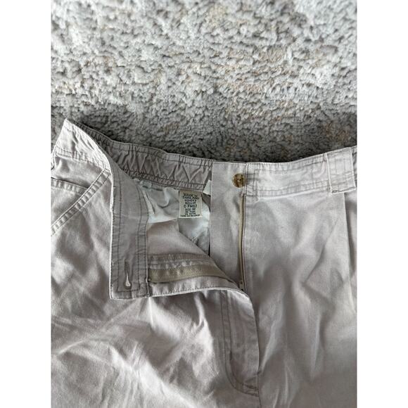 LL Bean Plus Size 18 Flat Front Casual Chino Shorts Gray Button Zip Pocket - Picture 7 of 10